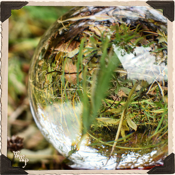 CLEARANCE- DEFECT- CRYSTAL GAZING BALL. For Fortune Telling, Divination & Seance 110mm