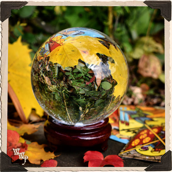 CLEARANCE- DEFECT- CRYSTAL GAZING BALL. For Fortune Telling, Divination & Seance 110mm White Witch Parlour