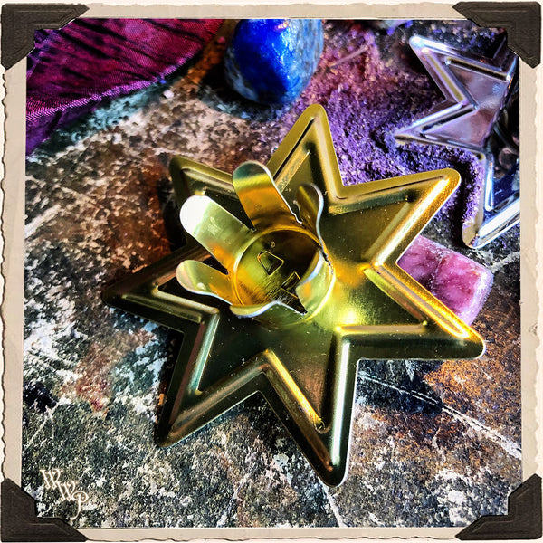 GOLD STAR CANDLE HOLDER. For Mini Taper & Spell Candles.