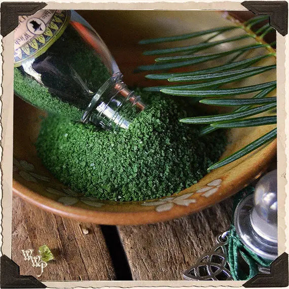 GREEN RITUAL SALT Heart. Blessed with Peridot & Dragon's Blood Resin on a Full Moon White Witch Parlour