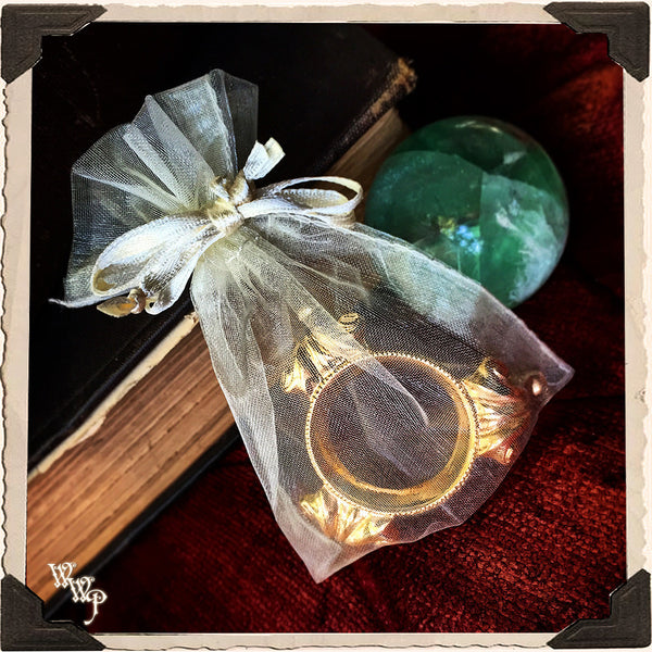 GOLD ORNATE SPHERE STAND/ BASE. Witch's Crystal Sphere Holder. 40mm - 70mm. White Witch Parlour