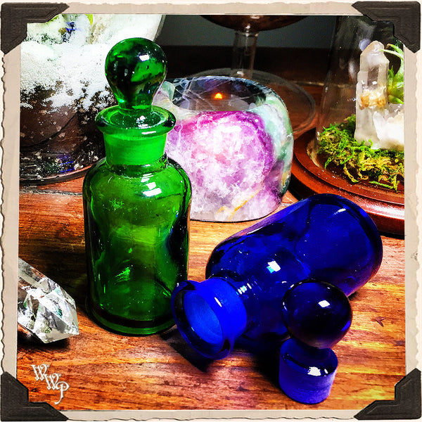 DISCONTINUED: GREEN GLASS APOTHECARY BOTTLE. 1oz. For Vintage Altar Decor, Potions, Herbs.