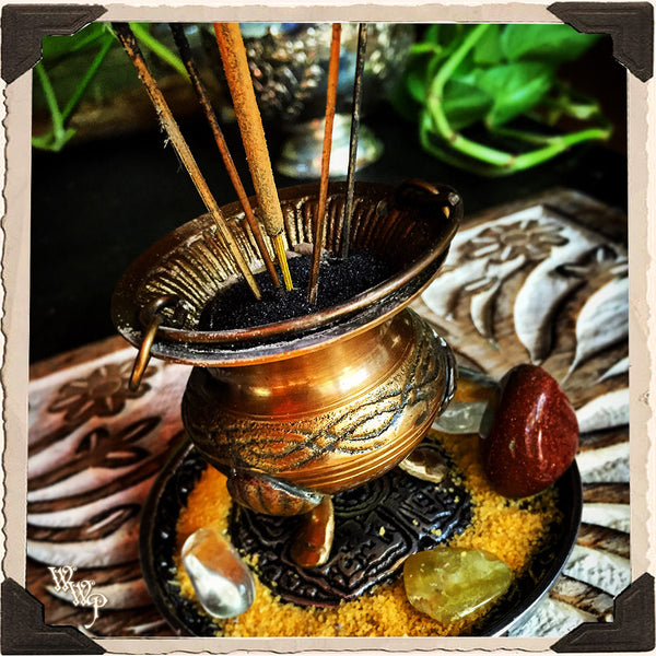 MINI BRASS CAULDRON with Handle For Resins, Herbs & Incense.