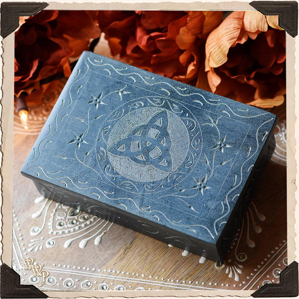 SOAPSTONE TRIQUETRA KEEPSAKE BOX. Witches Crystals, Tarot & Potions Keepsake Box.
